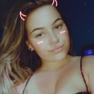 Meet your Posher, Britney